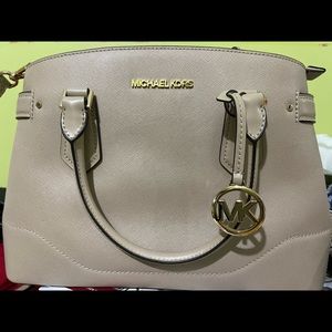 Michael Kors handbag/crossbody bag